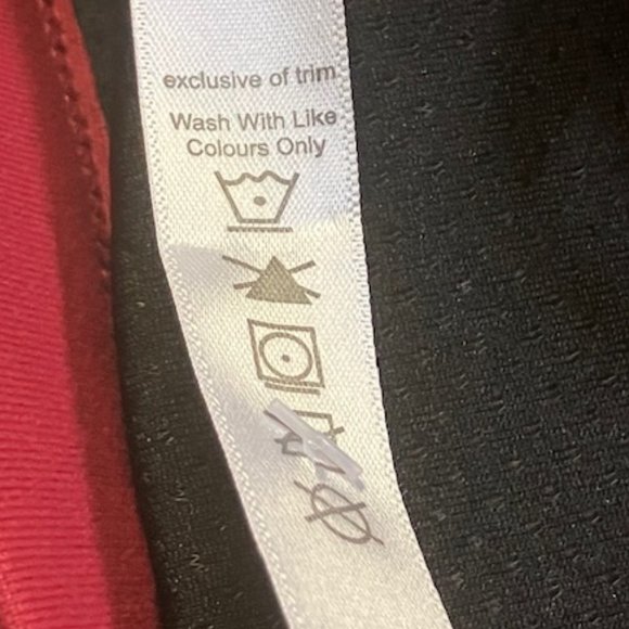 Woweny Women's Red/Black Interior Strappy Yoga Sports Bra S NWT - Picture 7 of 9